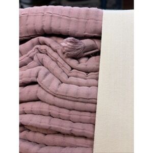 Threshold Double Cloth Quilt in Mauve - Jacquard Weave Midweight - Full/Queen